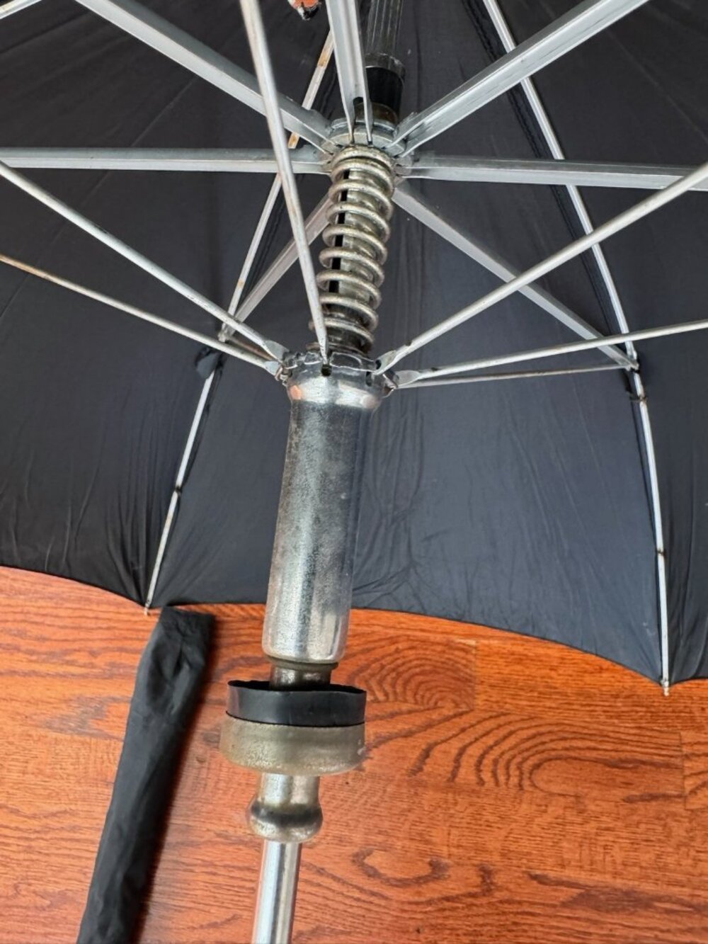 VTG Black Umbrella Parasol Embossed Crook Handle Made In Italy 3ft - Picture 11 of 13